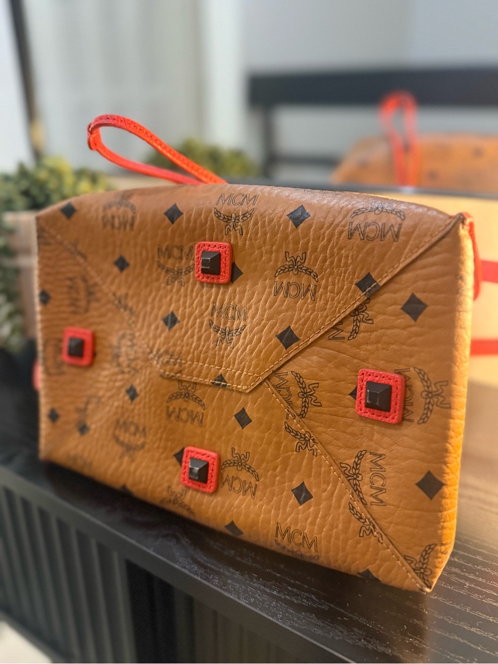 MCM Cognac Visetos Bucket Bag with Red Trim - Picture 4 of 10